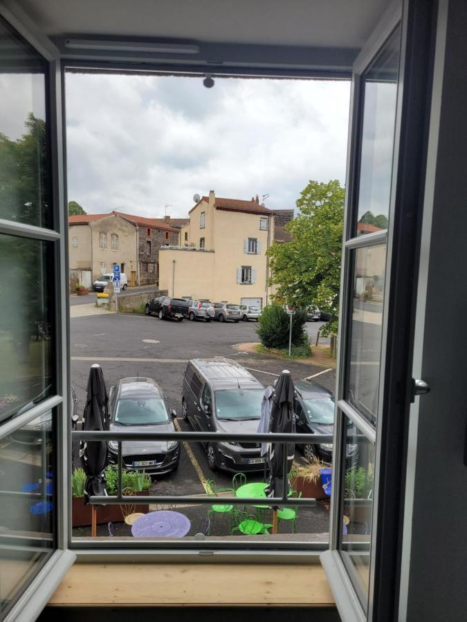 Chambres D'Hotes Du Bistrot D'Ici Сен-Сатюрнен Экстерьер фото
