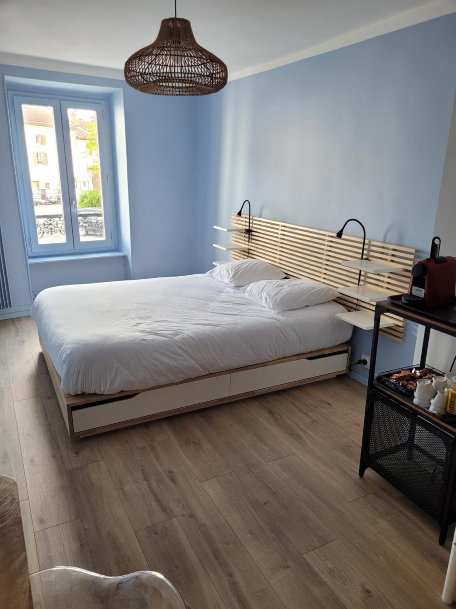 Chambres D'Hotes Du Bistrot D'Ici Сен-Сатюрнен Экстерьер фото
