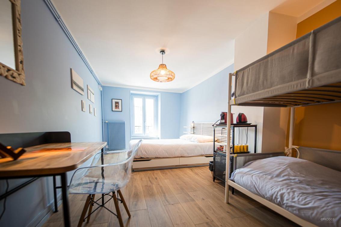 Chambres D'Hotes Du Bistrot D'Ici Сен-Сатюрнен Экстерьер фото